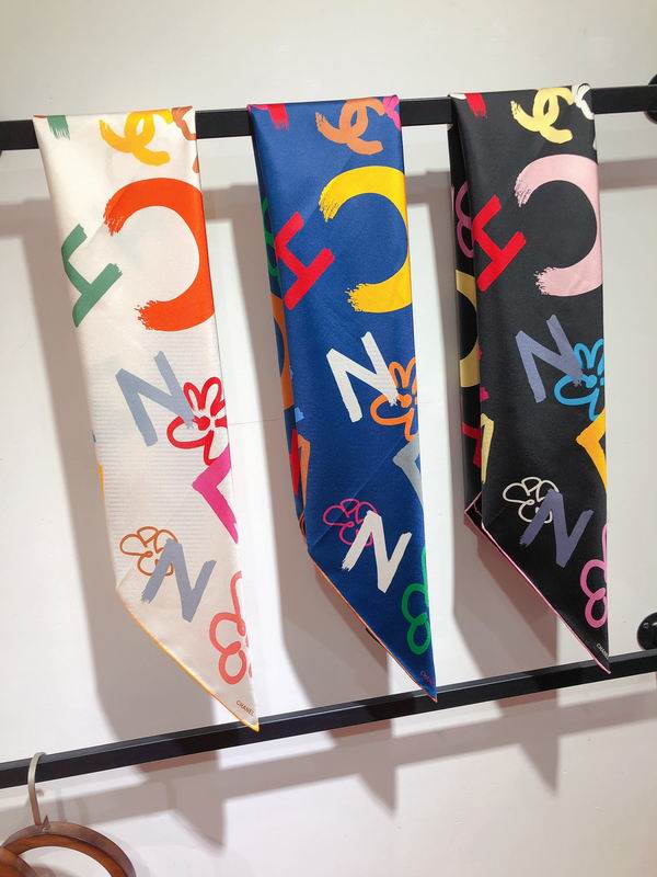 Chanel silk scarf 90X90cm E15